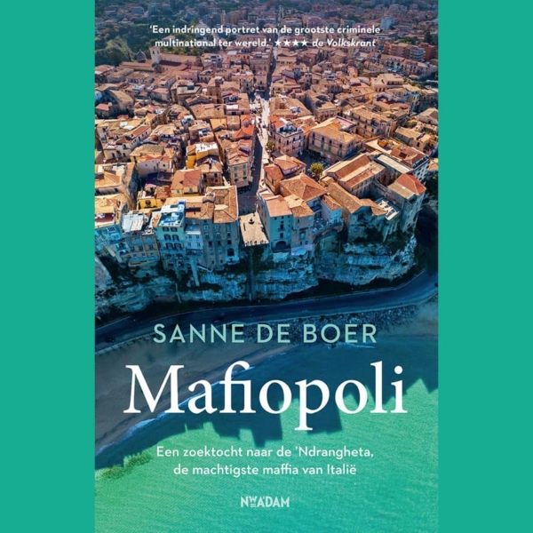 Mafiopoli van Sanne de Boer 'ndrangheta huizen zee boek kaft